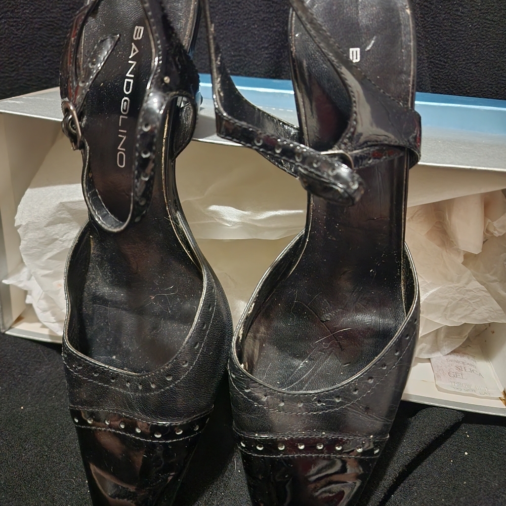 Gently Warn Bandolino Shies